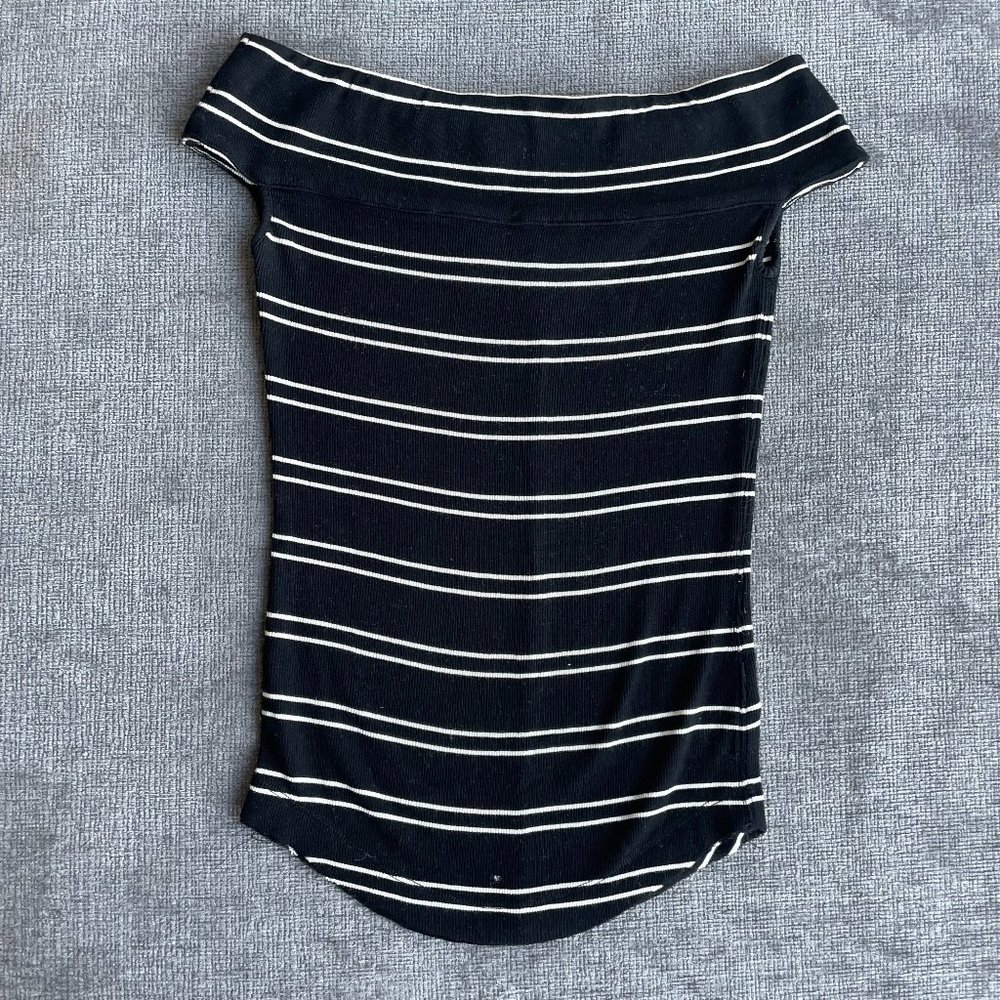 Free People Off-the-Shoulder Top (Size XS)